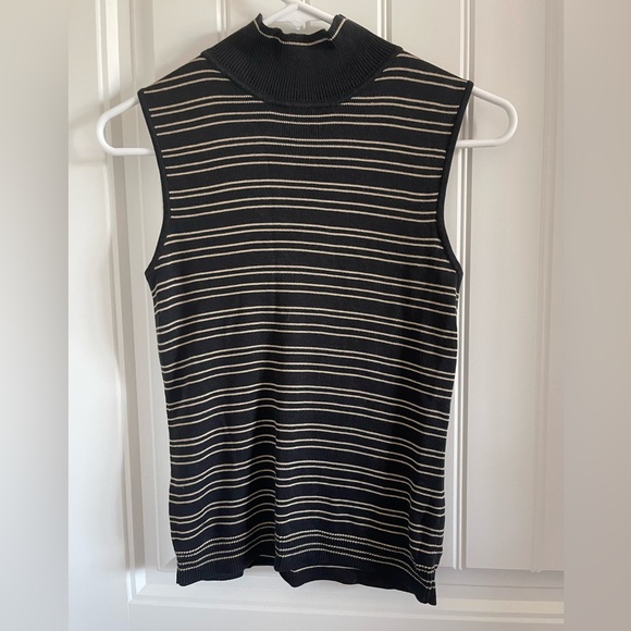 Ann Taylor sleeveless top - Picture 1 of 7